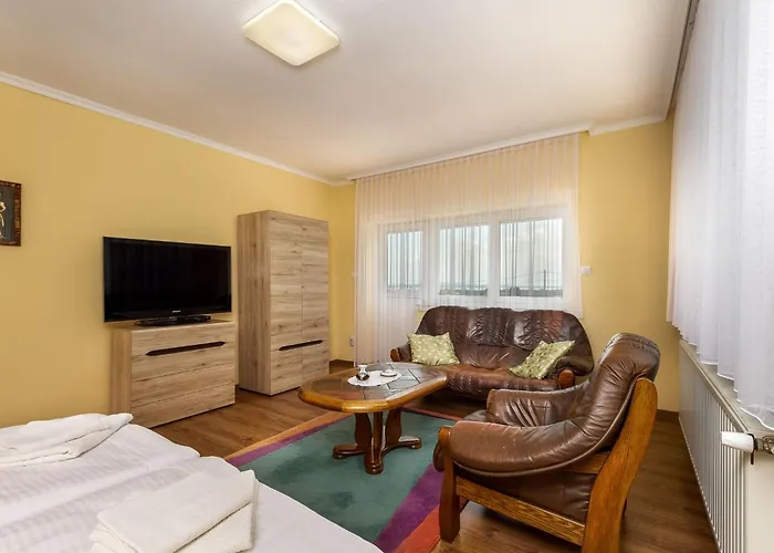 Cserszeg By Interhome צ'רסגטומאי